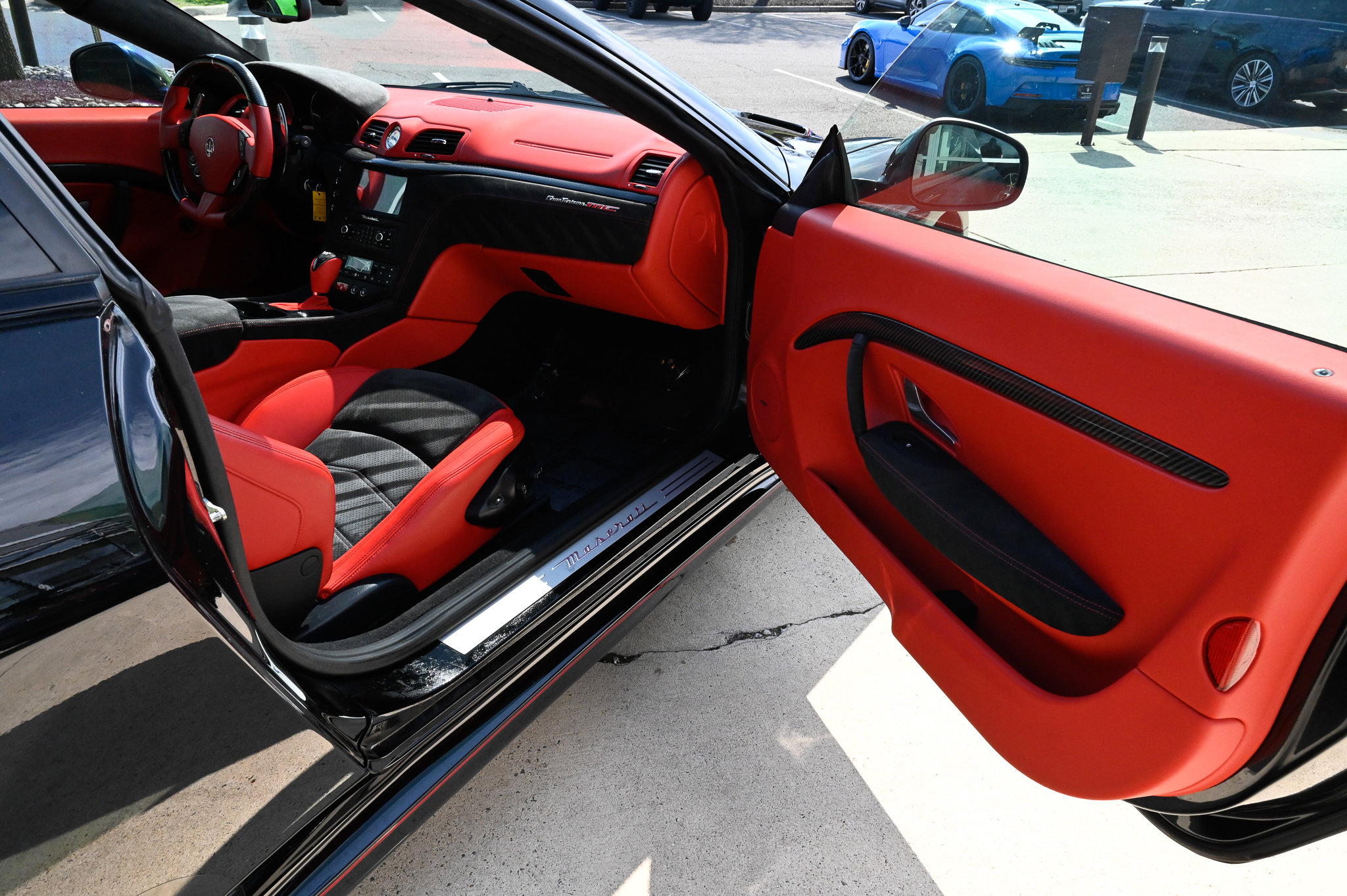 Used 2017 Maserati GranTurismo MC image 37