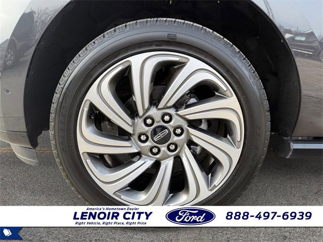 Used 2022 Lincoln Navigator L 2WD image 9