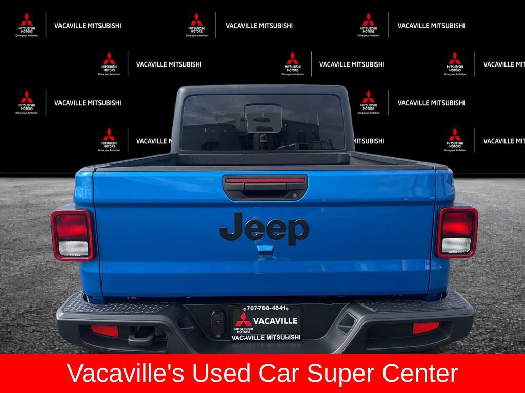 Used 2022 Jeep Gladiator Sport AWD/4WD image 4