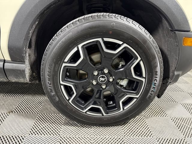 Used 2025 Ford Bronco Sport Outer Banks w/ Outer Banks Tech Package+ image 11