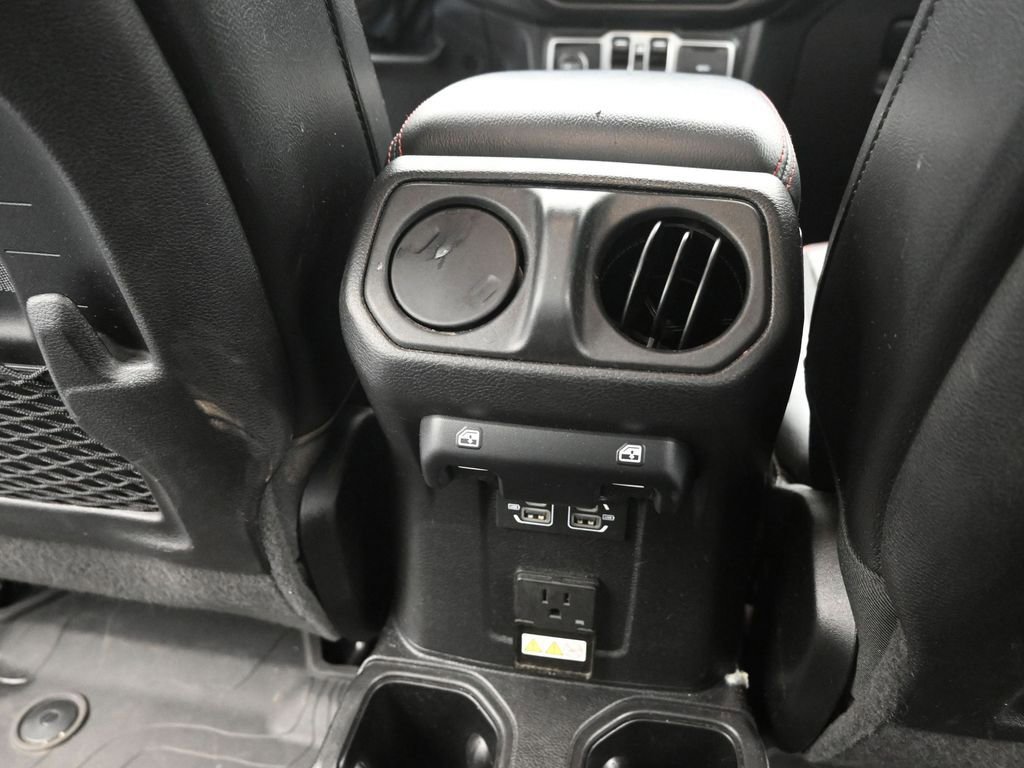 Used 2022 Jeep Gladiator Rubicon image 12