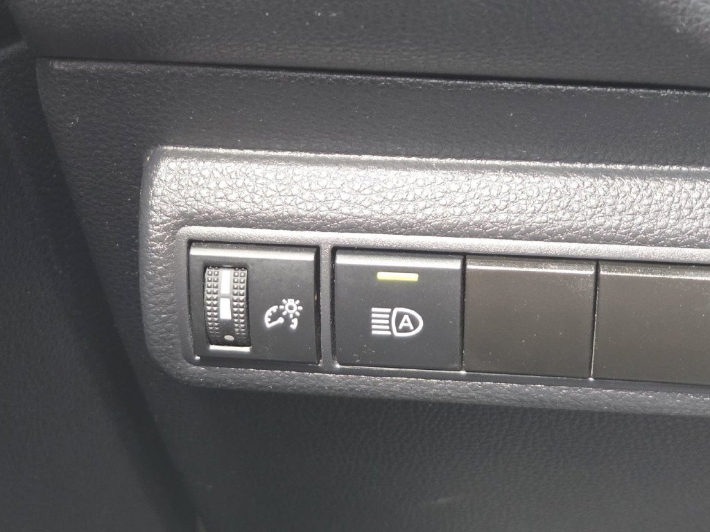 Used 2024 Toyota Corolla SE FWD image 31