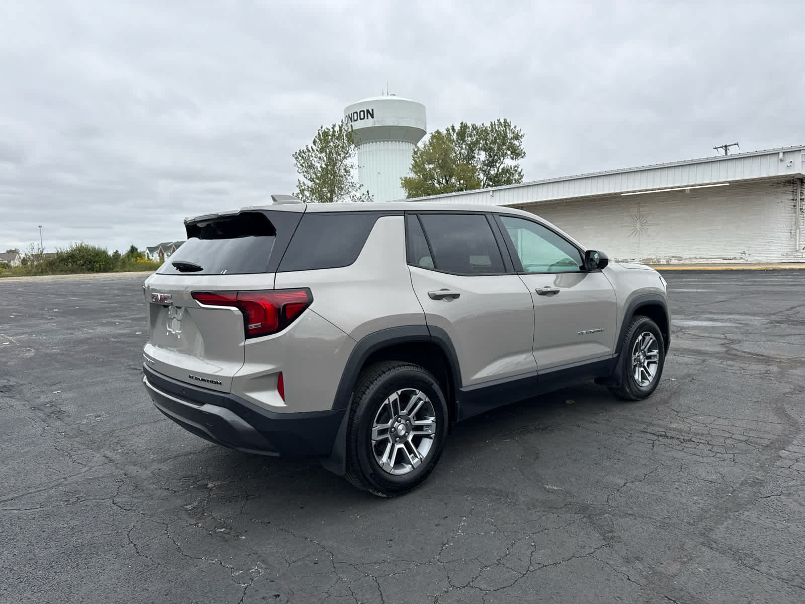 Certified 2026 GMC Terrain Elevation w/ Technology Package II AWD/4WD image 5