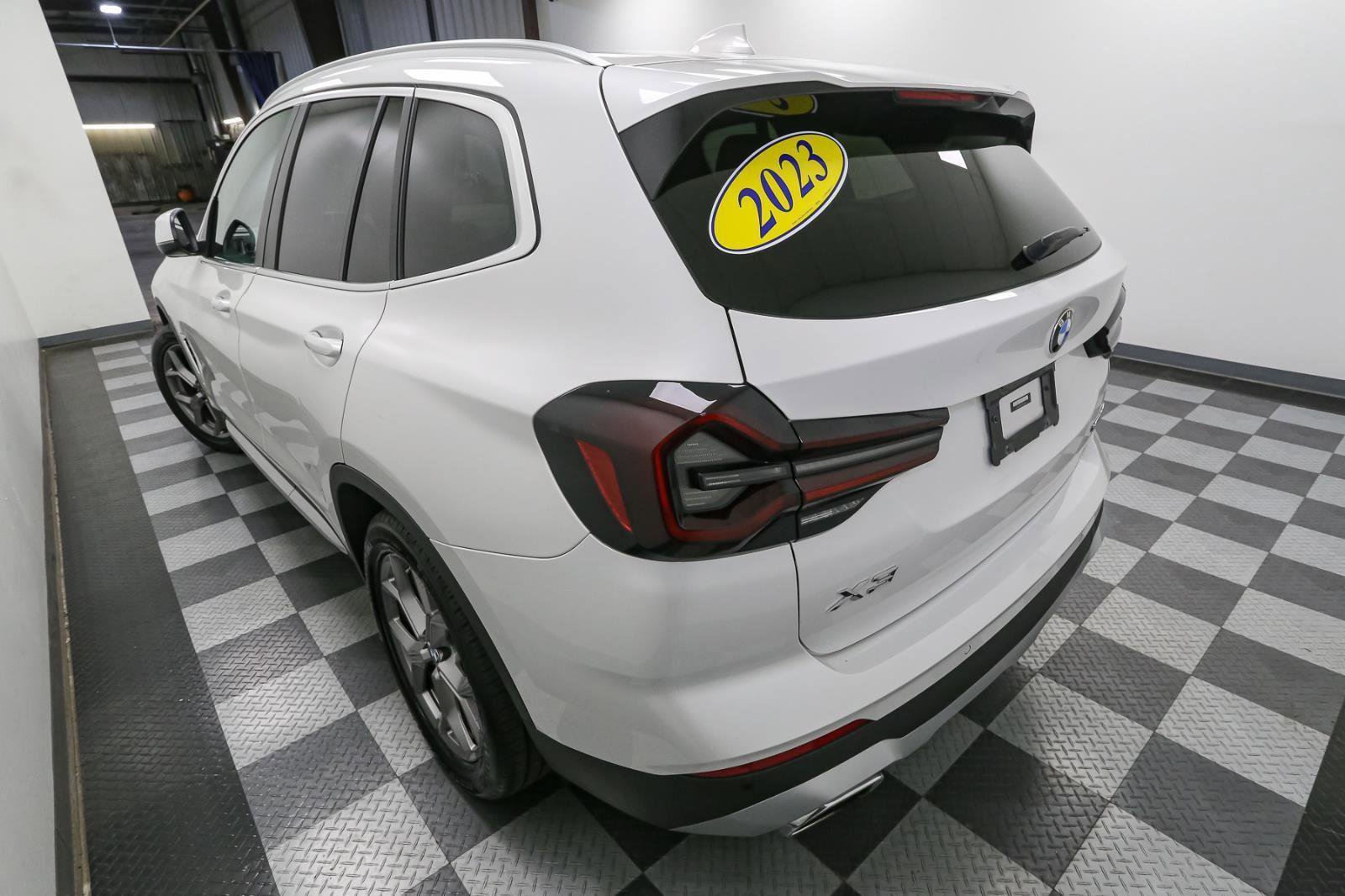 Used 2023 BMW X3 xDrive30i w/ Premium Package image 9