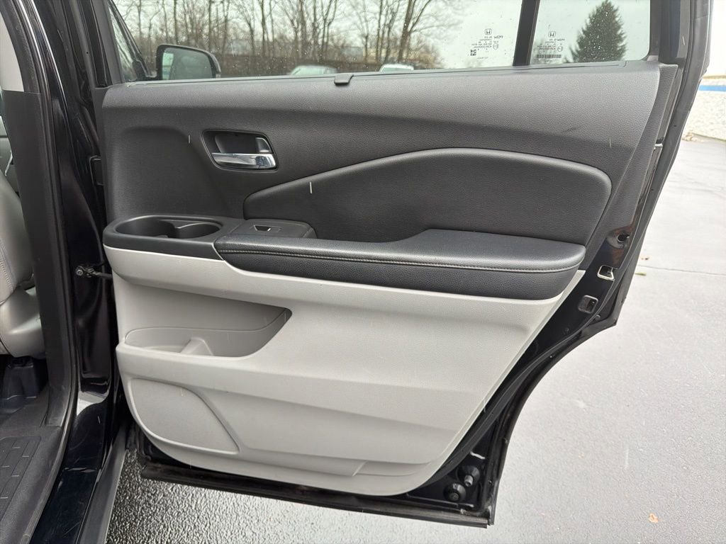 Certified 2019 Honda Pilot Touring image 25