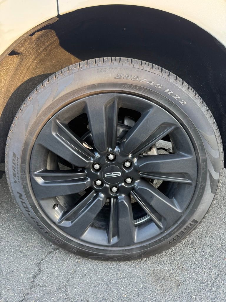 Used 2024 Lincoln Navigator Black Label AWD/4WD image 24