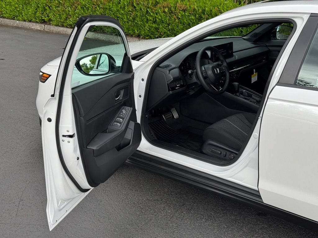 Certified 2026 Honda Accord Sport image 7