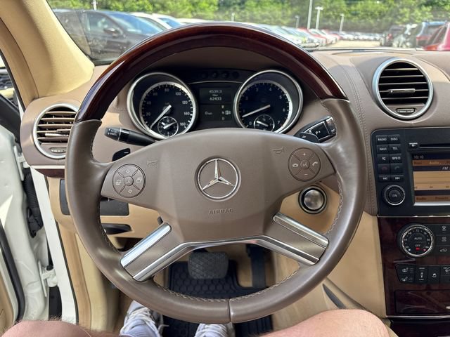 Used 2012 Mercedes-Benz GL 550 4MATIC image 26
