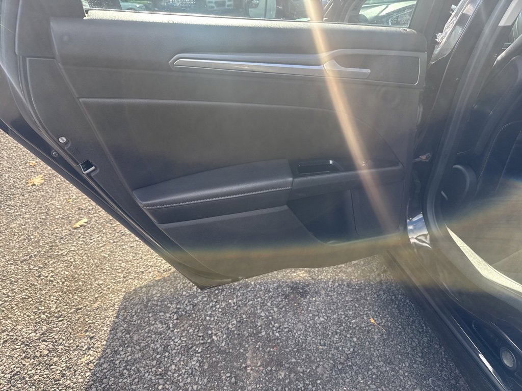 Used 2015 Ford Fusion Titanium image 30