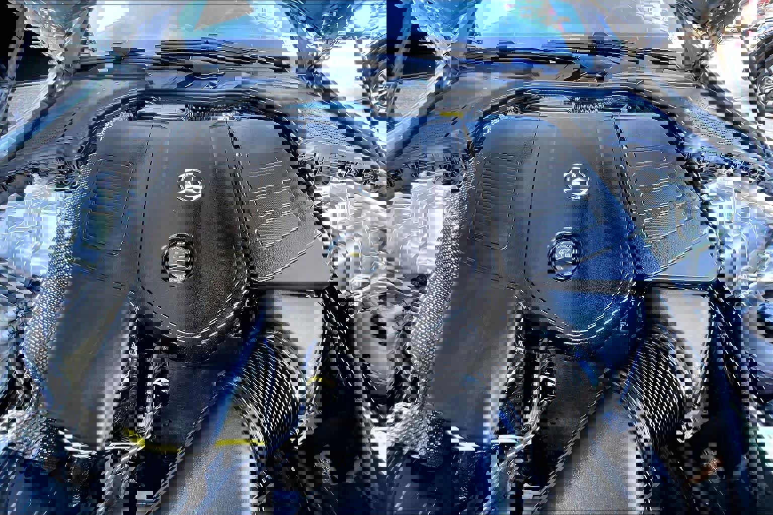 Used 2025 Mercedes-Benz CLE 300 4MATIC Coupe image 31