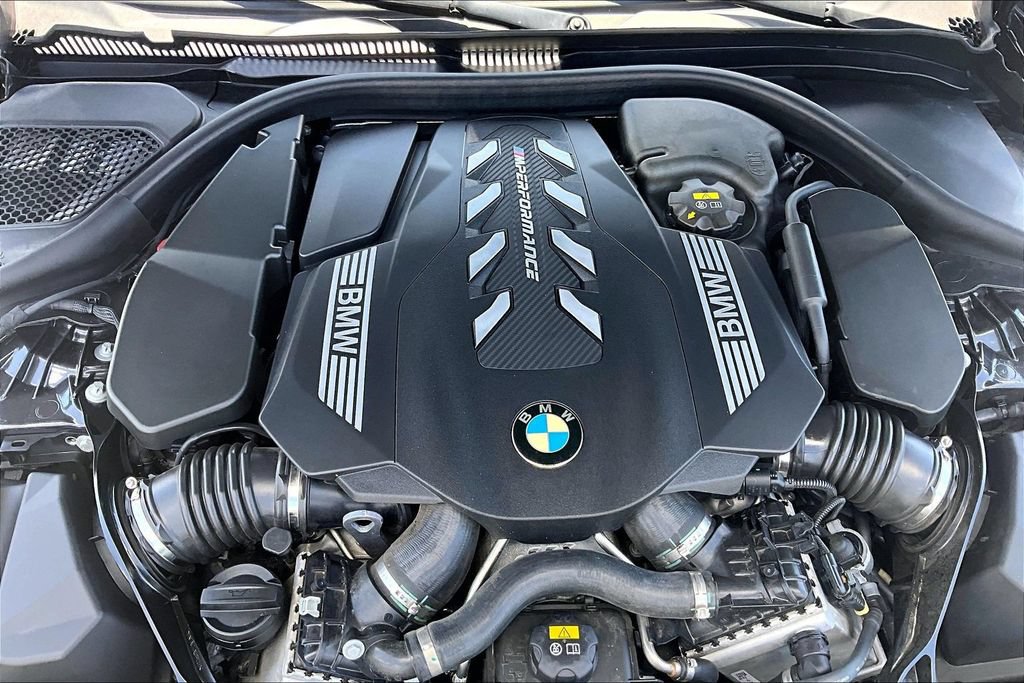 Used 2022 BMW M550i xDrive AWD/4WD image 31