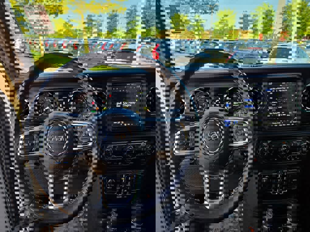 Used 2022 Jeep Wrangler Unlimited Sahara w/ Safety Group image 26