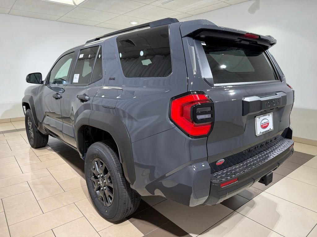 New 2026 Toyota 4Runner SR5 AWD/4WD image 3