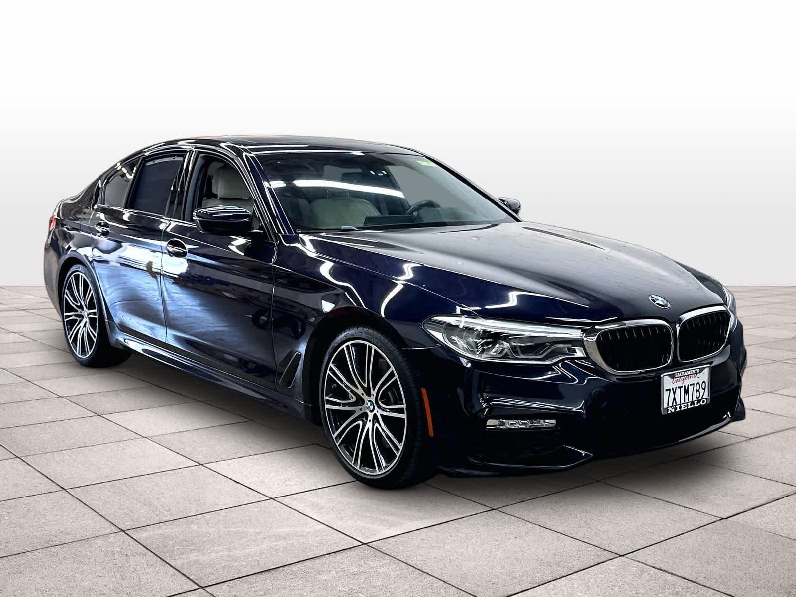 Used 2017 BMW 540i RWD image 2