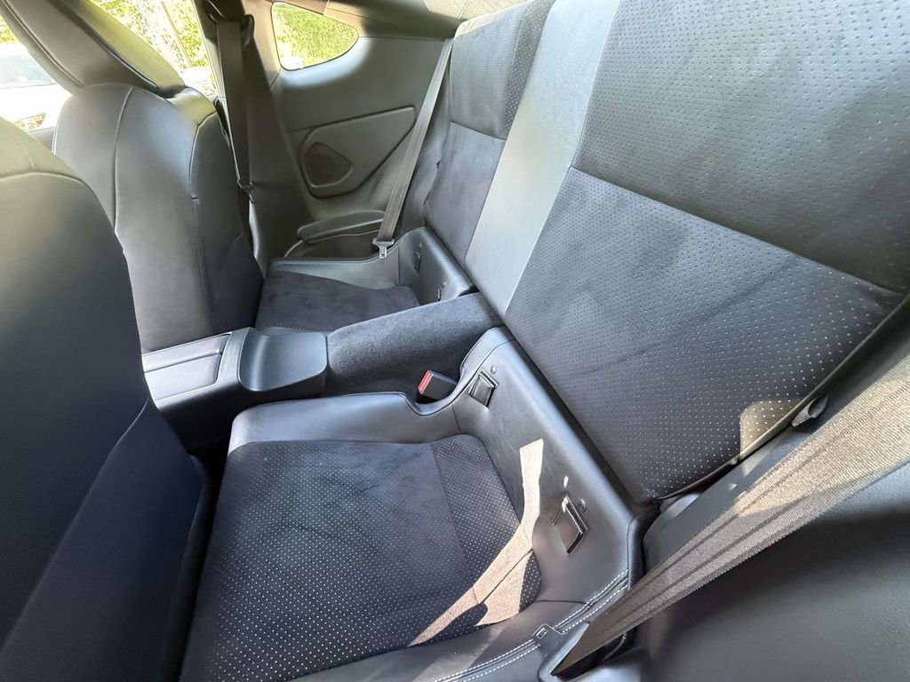 Used 2023 Toyota GR86 Premium w/ ALL Weather Mat Package (TMS) RWD image 14