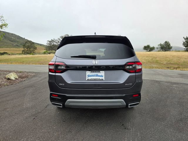 Certified 2024 Honda Pilot Elite image 9