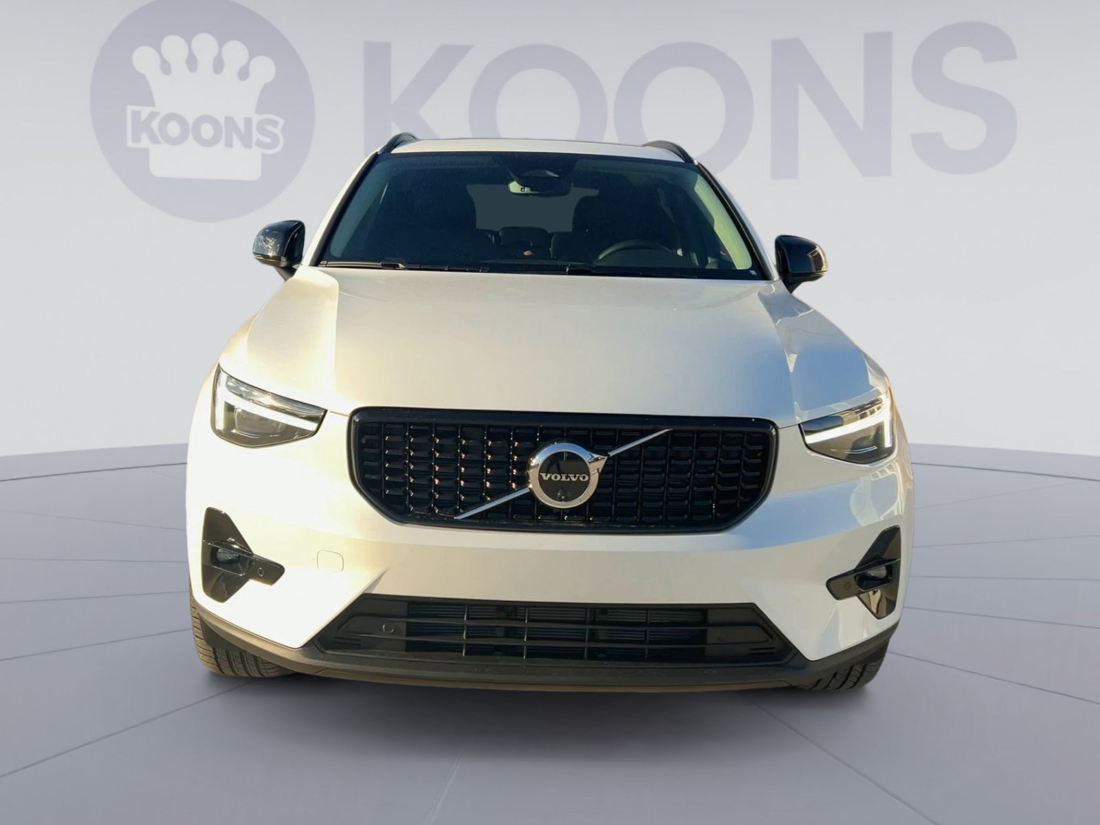 New 2026 Volvo XC40 B5 Plus w/ Protection Package Premier AWD/4WD image 4