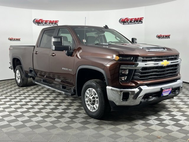 Used 2024 Chevrolet Silverado 2500 LT image 2