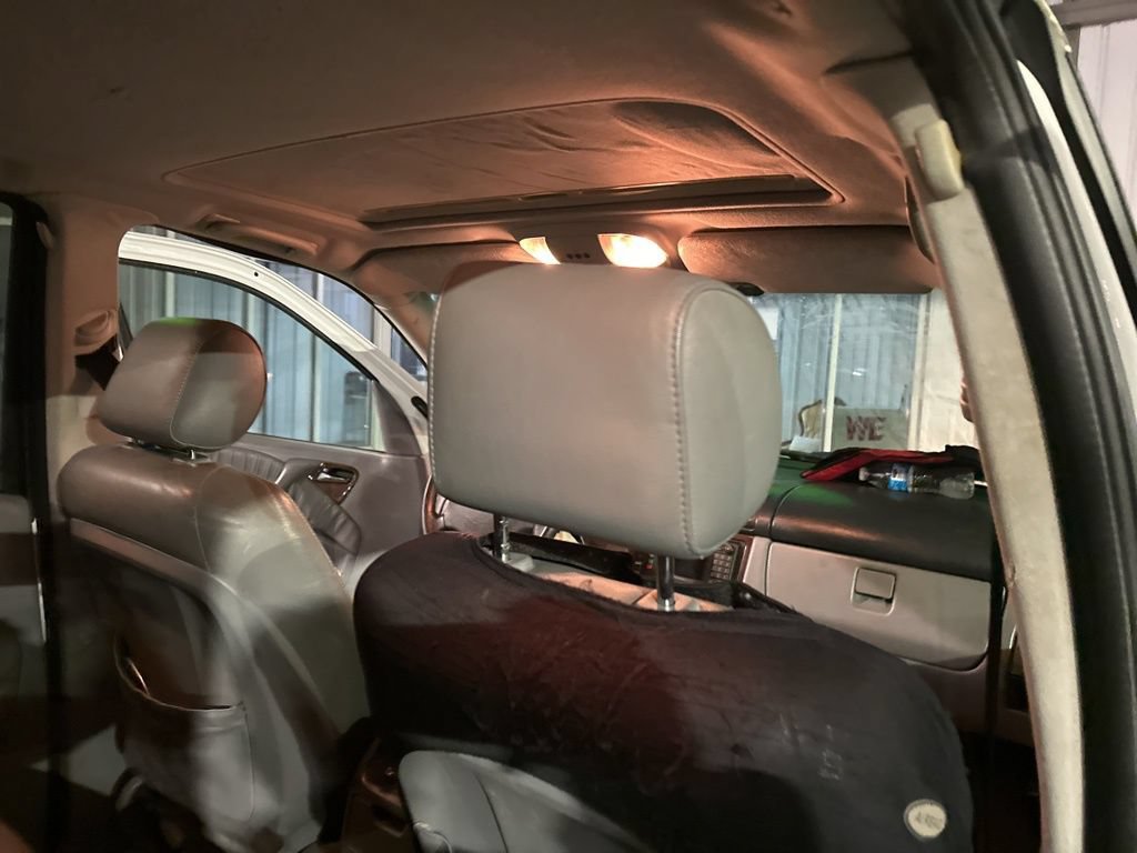 Used 2000 Mercedes-Benz ML 320 4MATIC image 32
