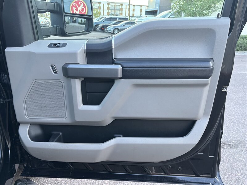 Used 2020 Ford F350 XLT image 15