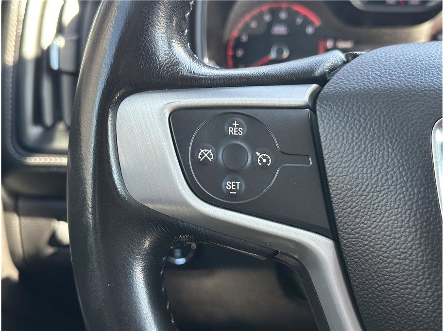 Used 2015 GMC Canyon SLE image 20