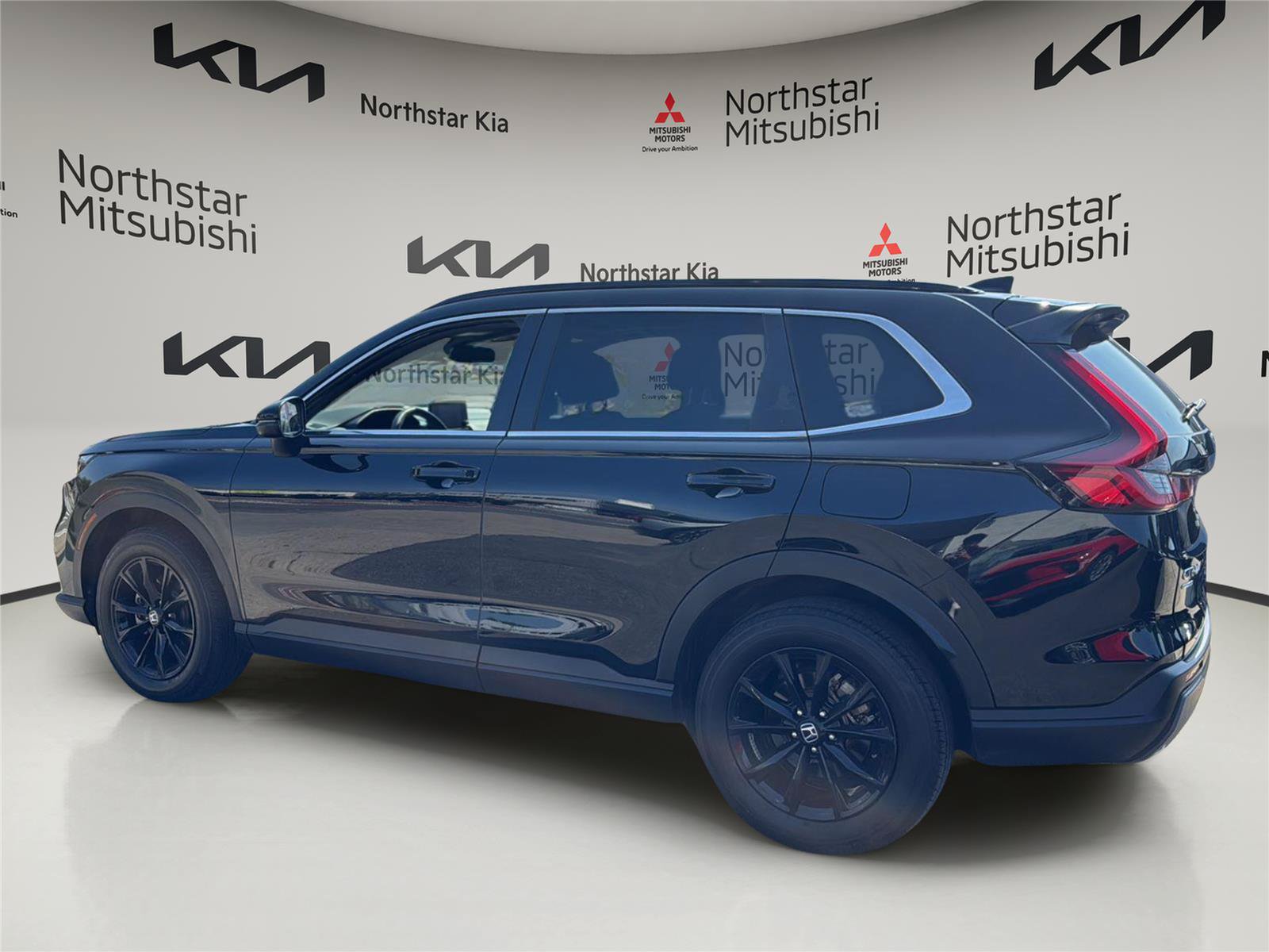 Used 2024 Honda CR-V Sport image 3