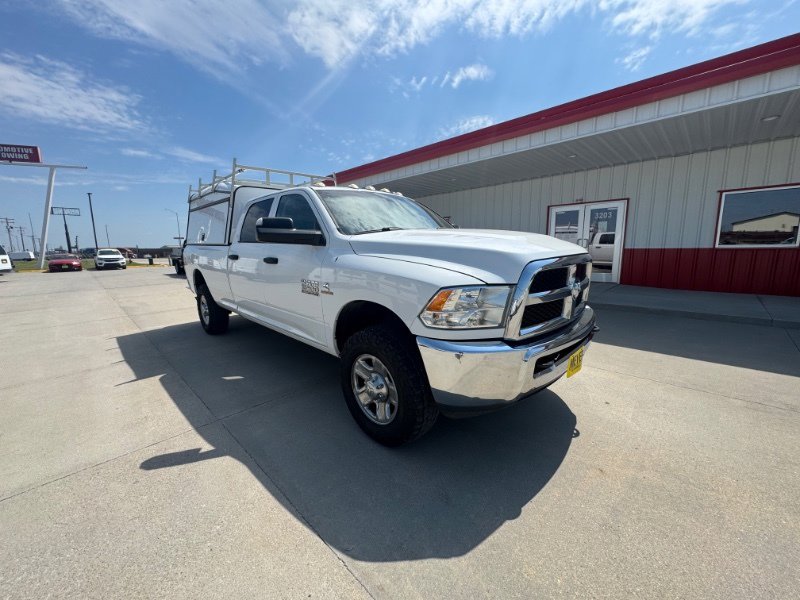 Used 2018 RAM 2500 Tradesman w/ Chrome Appearance Group image 2