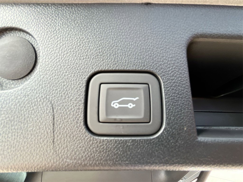 New 2026 GMC Terrain Elevation w/ Elevation Premium Package image 36