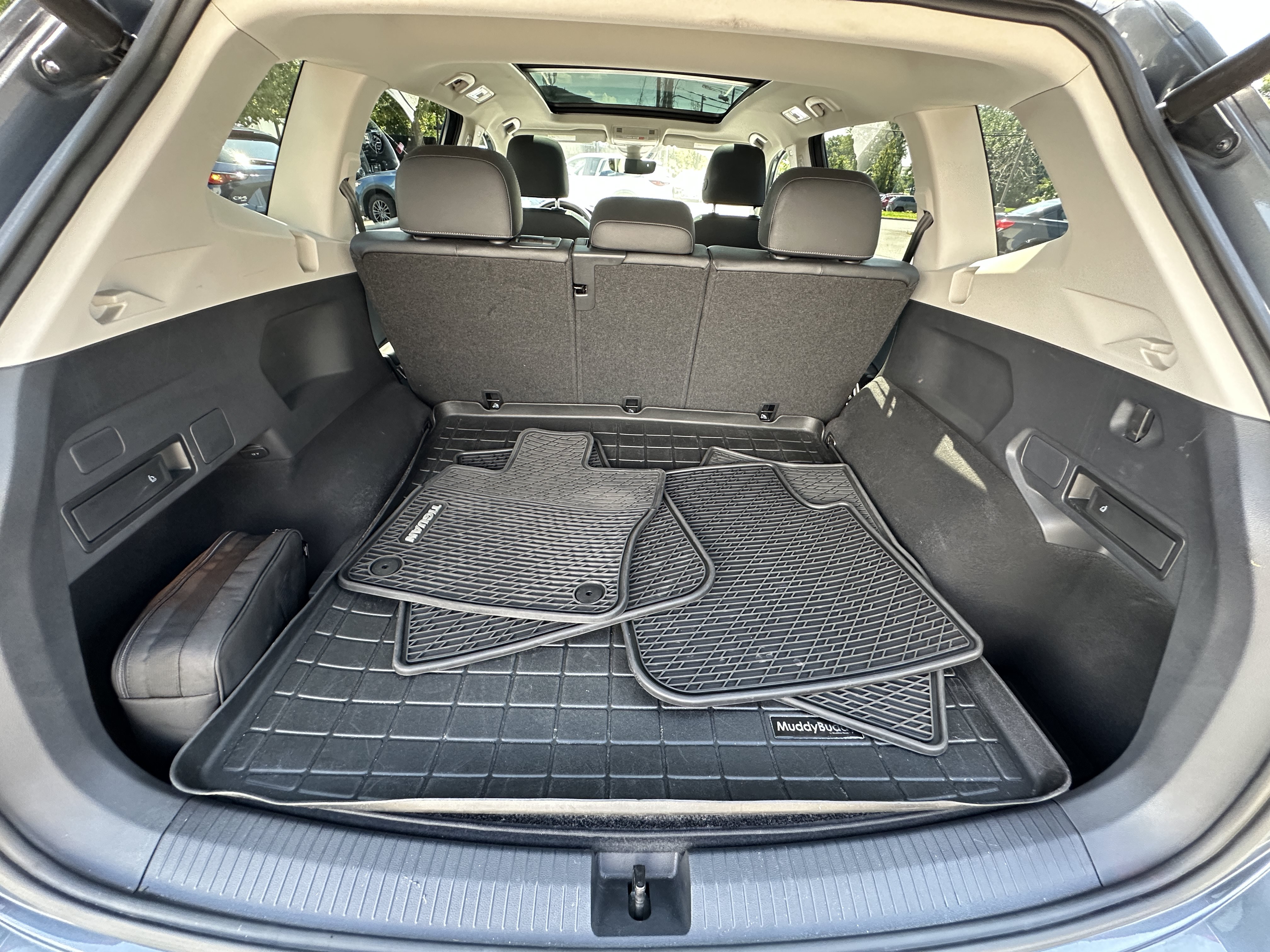 Used 2020 Volkswagen Tiguan SEL AWD/4WD image 8
