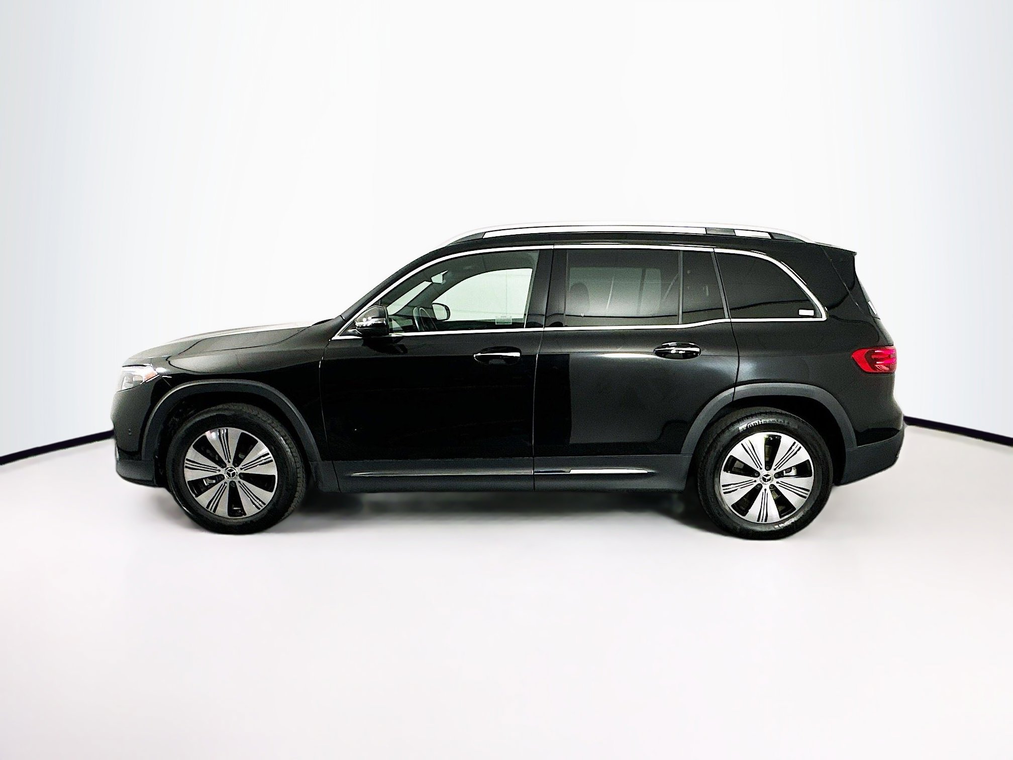 Used 2024 Mercedes-Benz EQB 250+ image 4