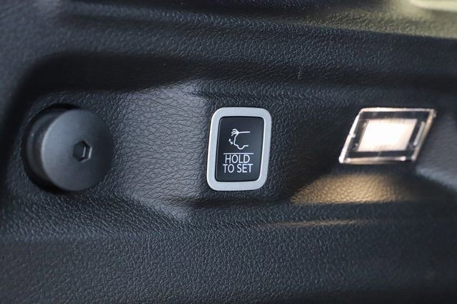 New 2025 Jeep Grand Cherokee L Laredo w/ Luxury Tech Group I image 8