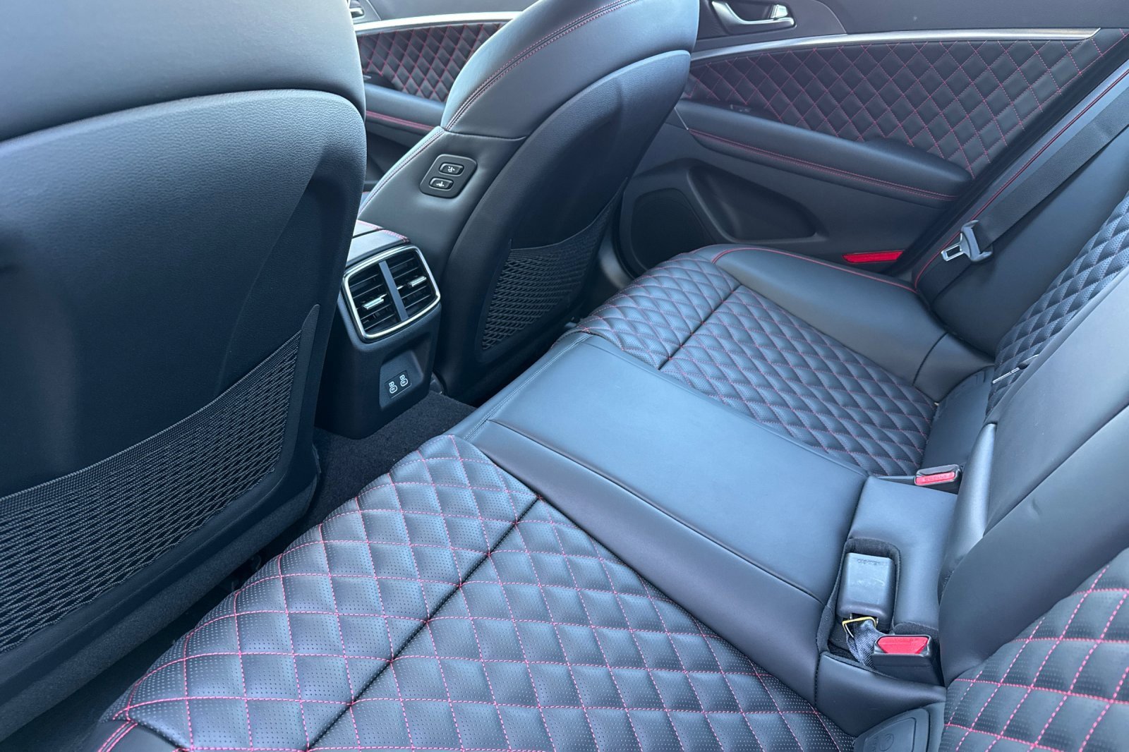 New 2025 Genesis G70 3.3T Advanced w/ Sport Prestige Package image 12