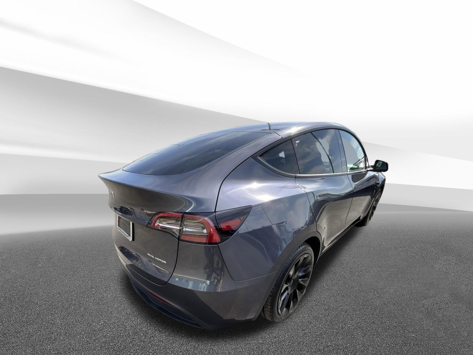 Used 2023 Tesla Model Y Long Range image 4