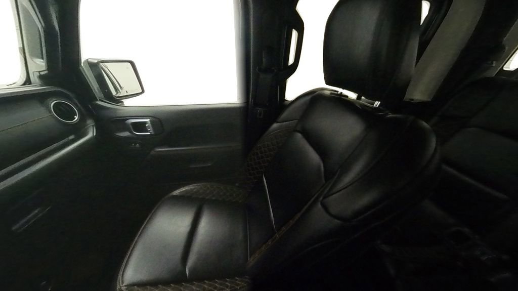 Used 2022 Jeep Gladiator Overland AWD/4WD image 32