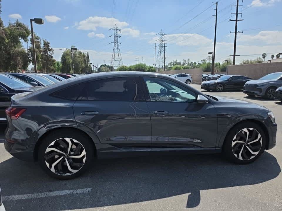 Used 2024 Audi Q8 e-tron Premium Plus AWD/4WD image 8