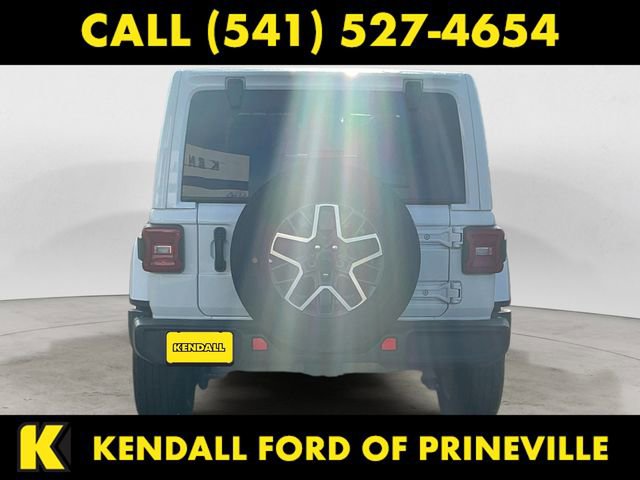 Used 2024 Jeep Wrangler Sahara AWD/4WD image 4