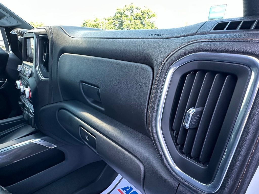 Used 2023 GMC Sierra 2500 AT4 w/ AT4 Preferred Package AWD/4WD image 17