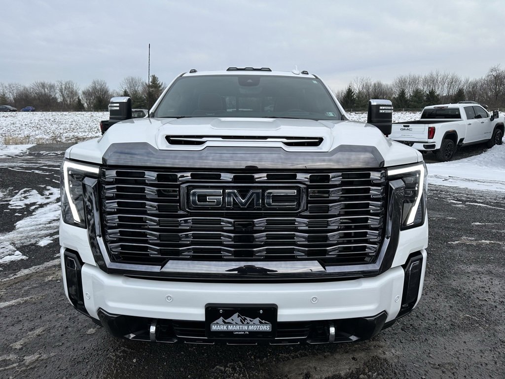 Used 2024 GMC Sierra 3500 Denali Ultimate image 11