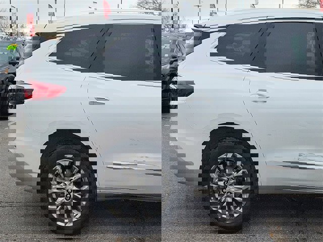 Used 2019 Buick Enclave Avenir w/ Avenir Technology Package image 4