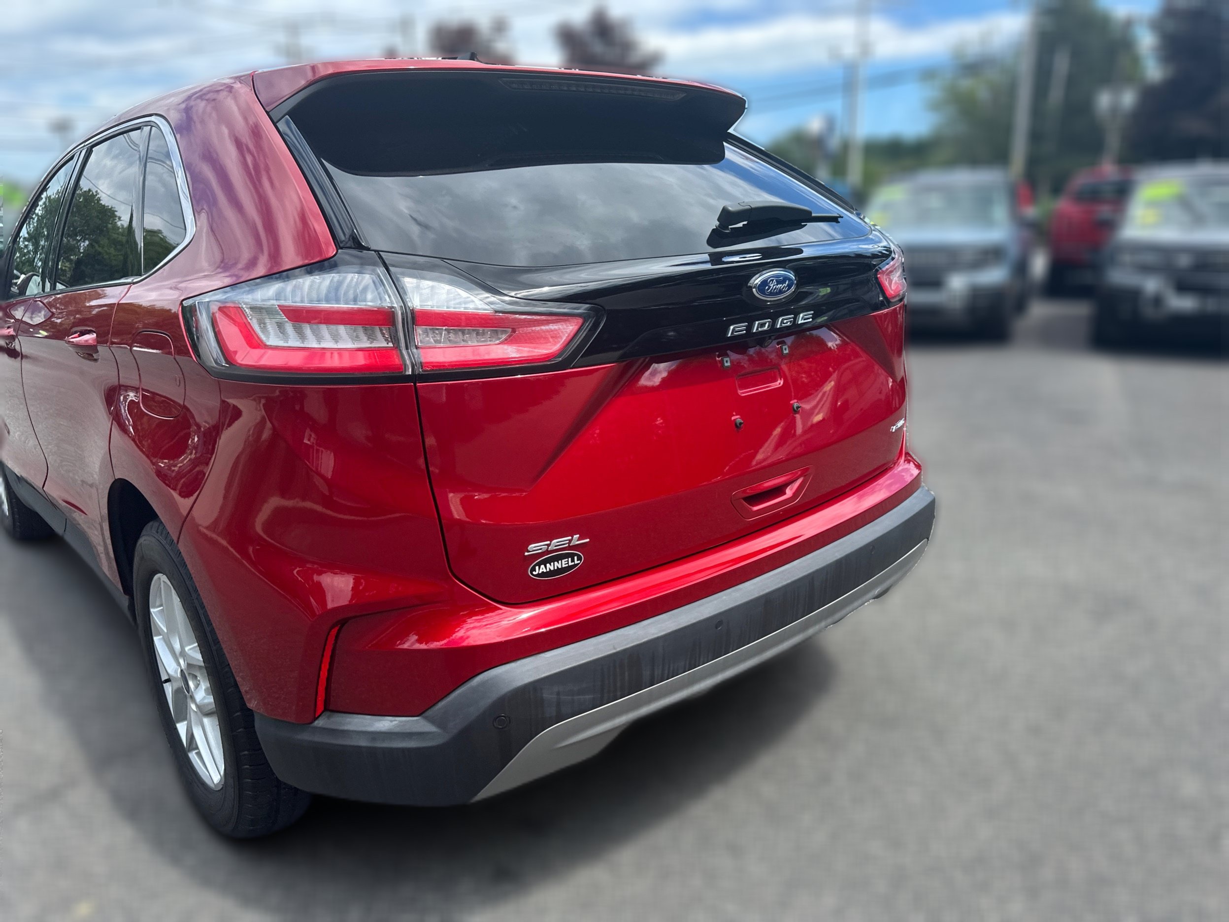Used 2022 Ford Edge SEL w/ Convenience Package AWD/4WD image 24