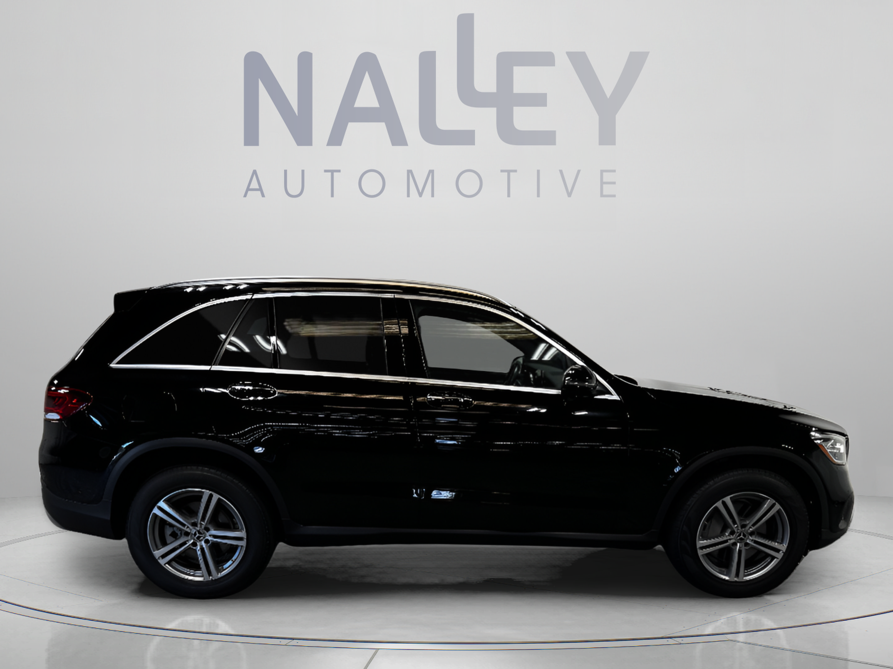 Used 2021 Mercedes-Benz GLC 300 image 6