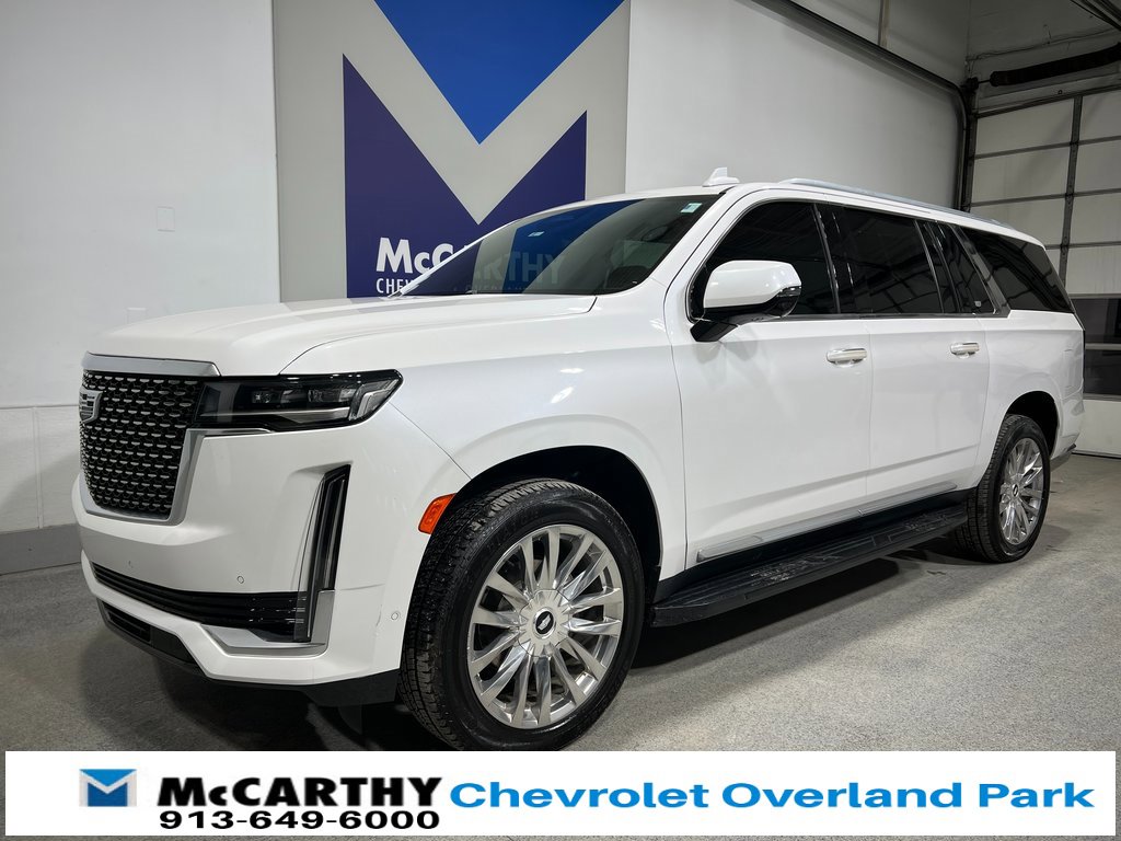 Used 2021 Cadillac Escalade ESV Premium Luxury w/ LPO, Illumination Package image 9