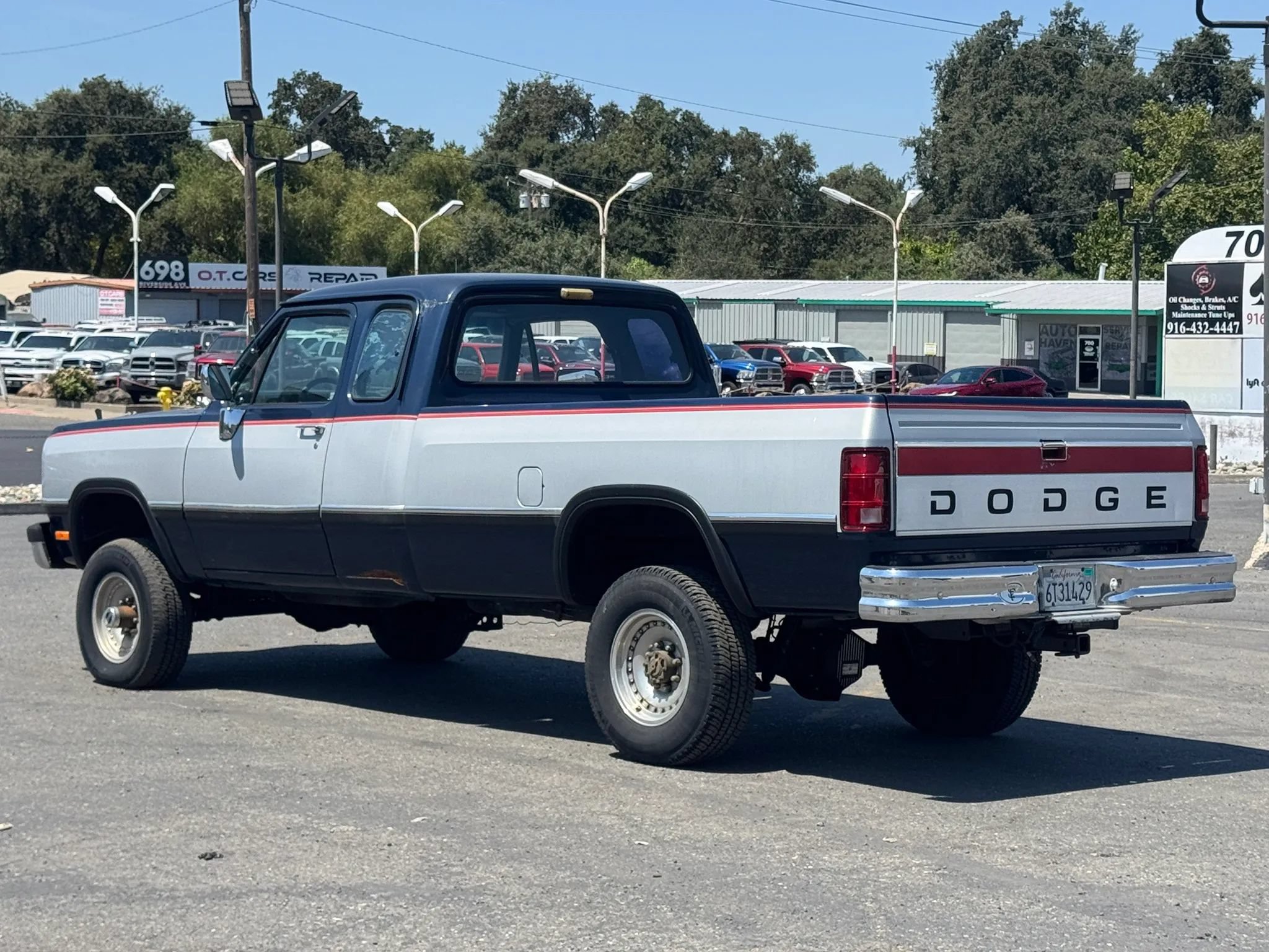 Used 1992 Dodge D/W Truck 250 AWD/4WD image 5