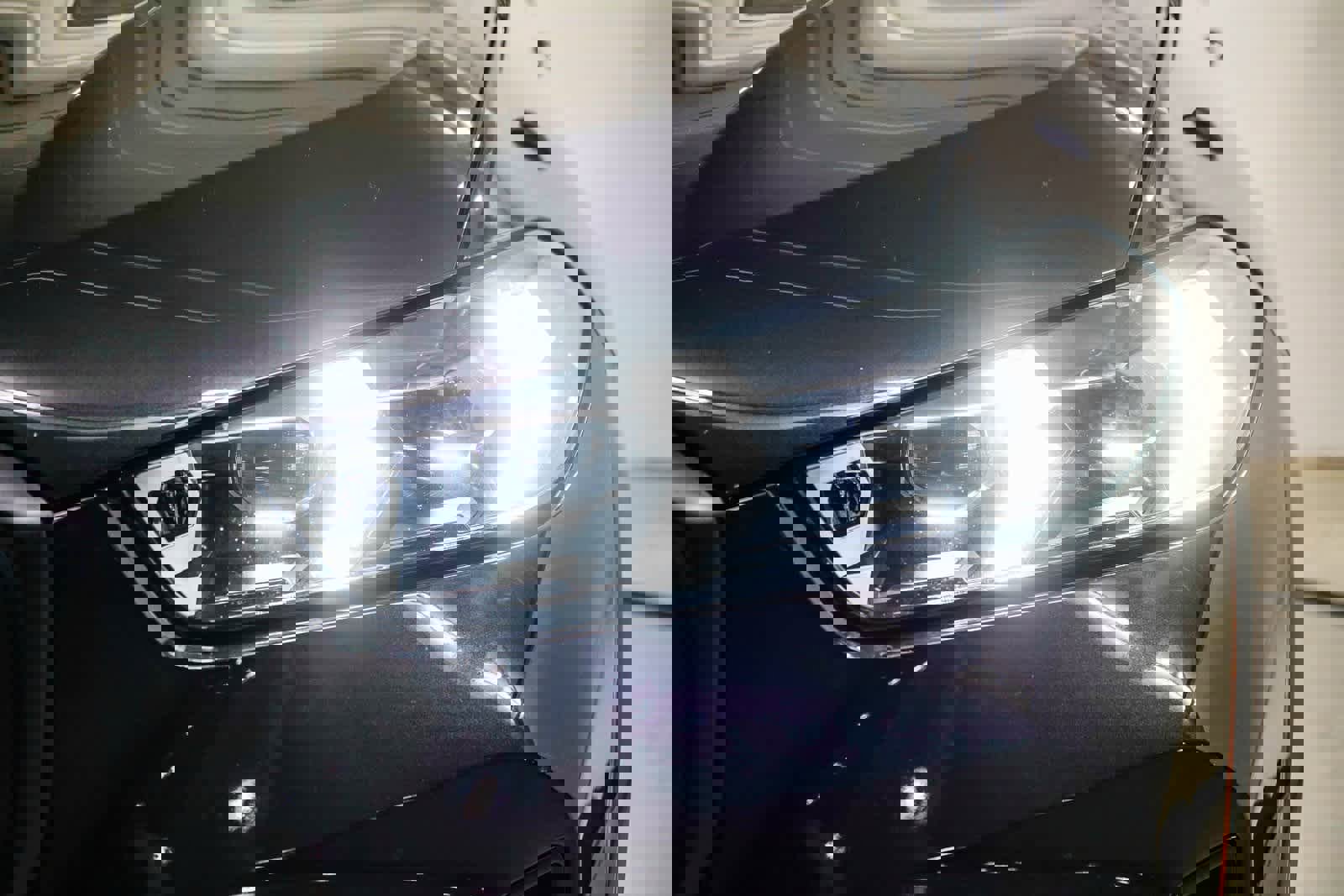 Used 2024 BMW X5 xDrive50e w/ Executive Package image 7