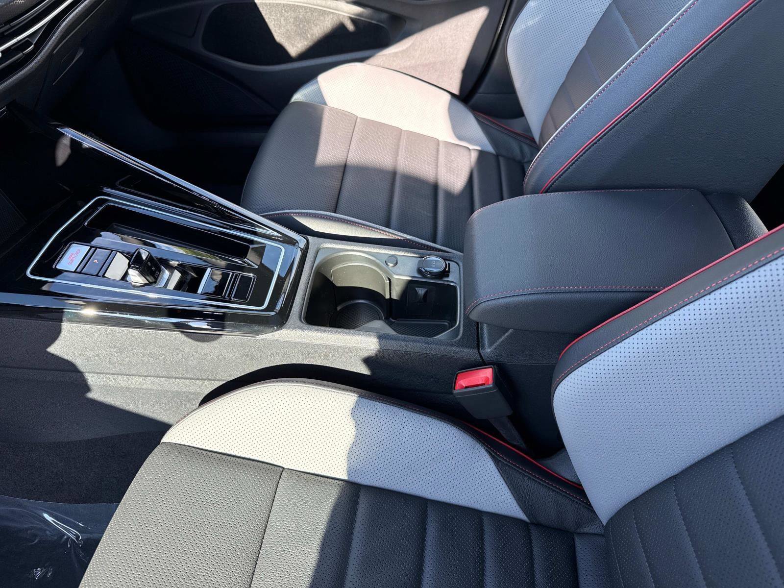 Used 2024 Volkswagen GTI Autobahn image 16