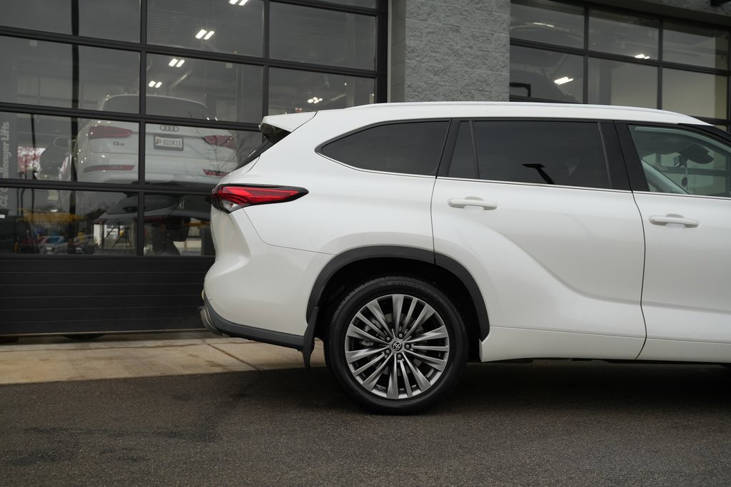 Used 2021 Toyota Highlander Platinum image 7