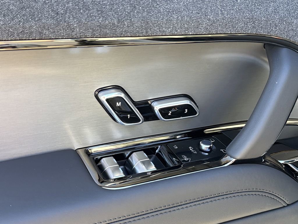 New 2025 Land Rover Range Rover Sport SE image 21