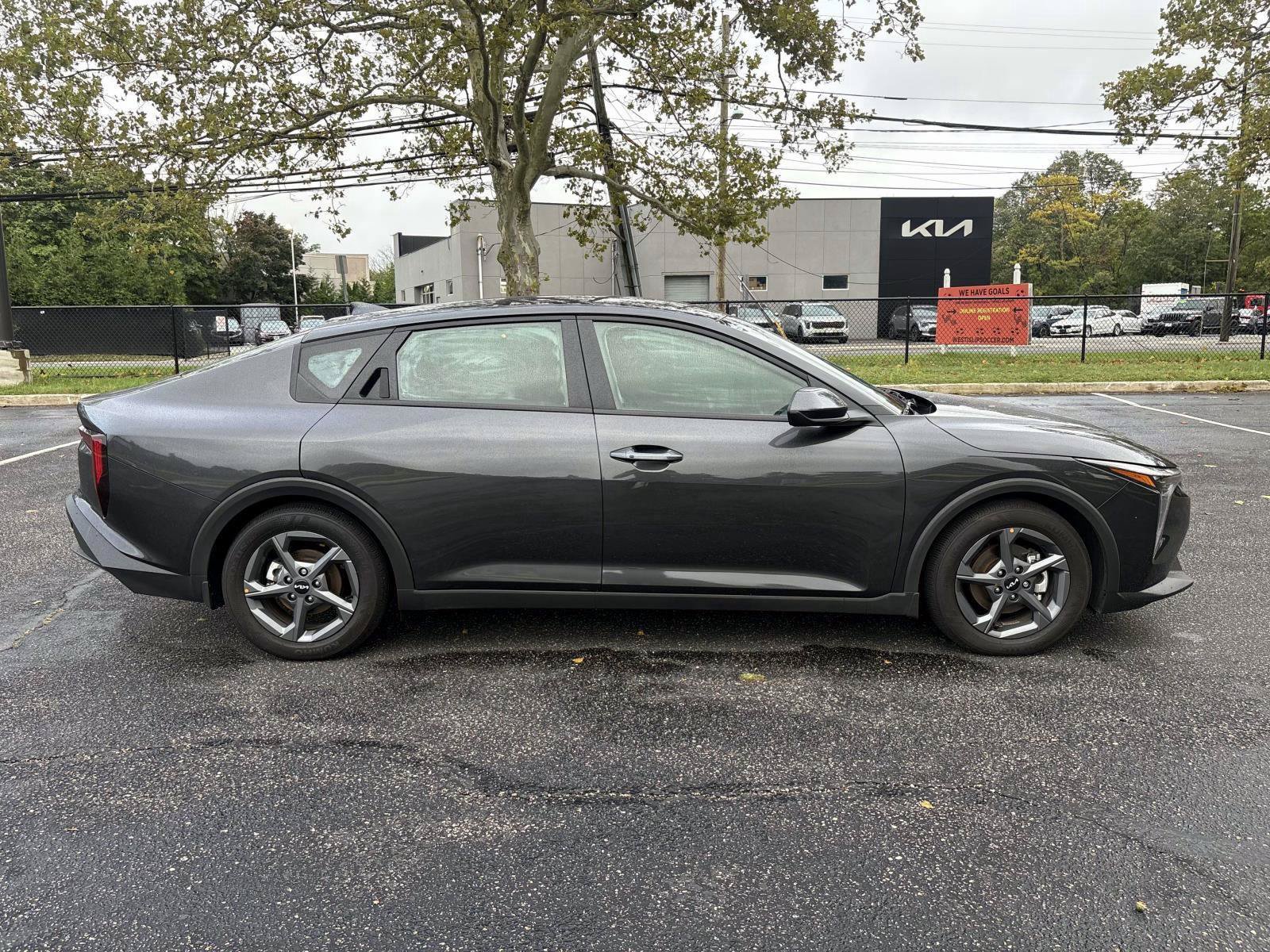 Used 2025 Kia K4 FWD image 5