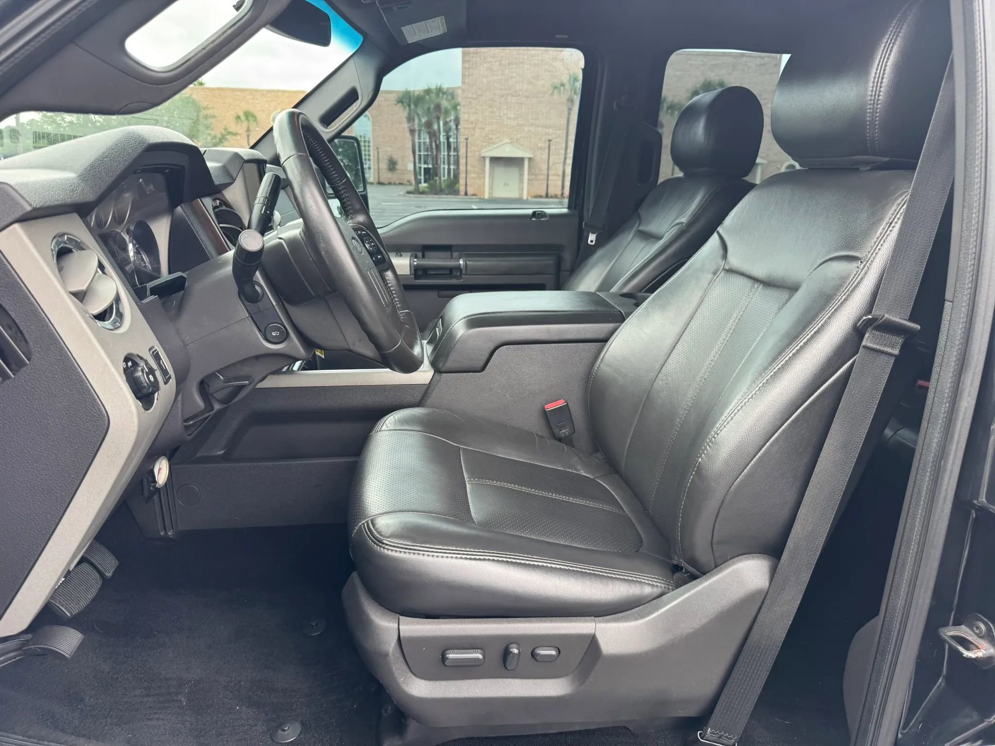 Used 2013 Ford F350 Lariat w/ Chrome Pkg AWD/4WD image 13