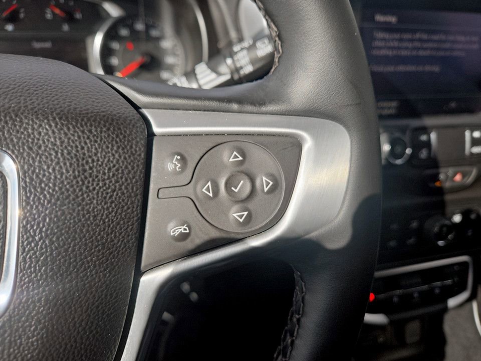 Used 2024 GMC Terrain SLT image 16